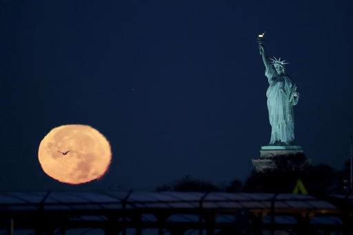 Closest Supermoon Tonight will be Especially Super