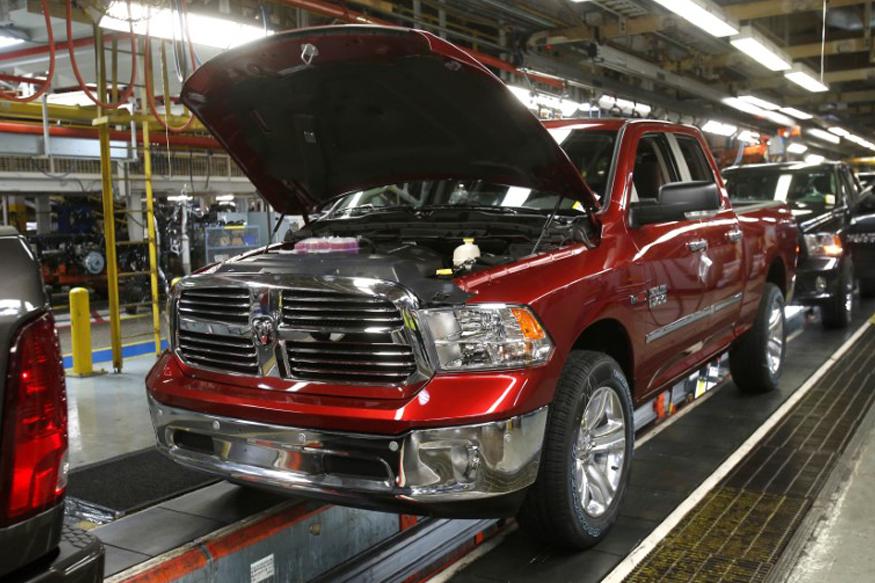 Fiat Chrysler to Add US Jobs as Donald Trump Puts Spotlight on Industry