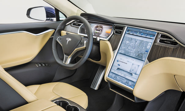 Tesla Model 3 Won't Have Traditional Car HUD, Elon Musk Says