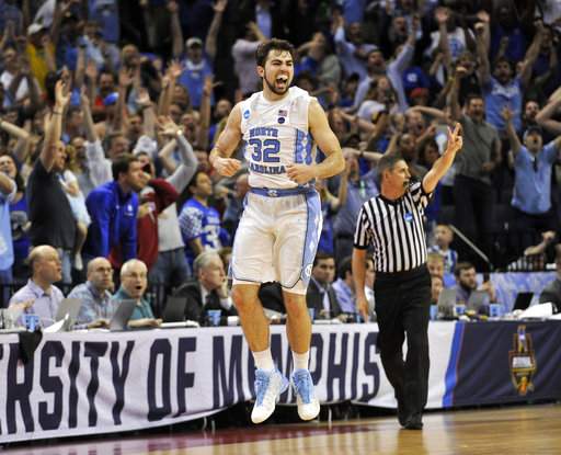 Watch Kentucky fans' excitement turn into heartbreak in a matter of seconds