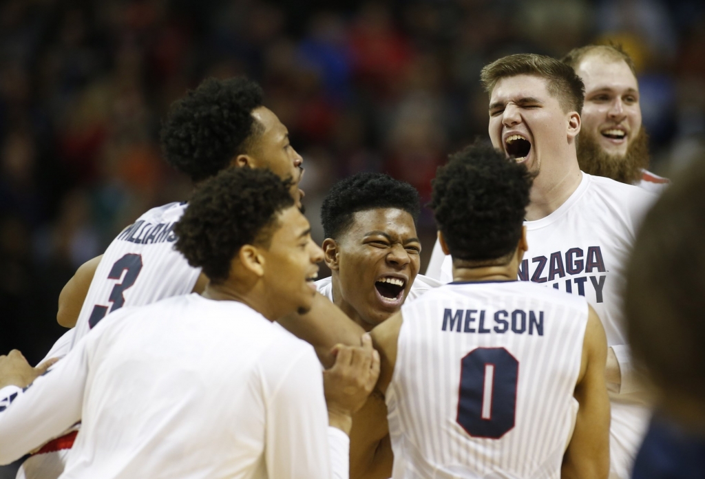 1-seeds Kansas, Gonzaga top Thursday's NCAA Sweet 16 slate