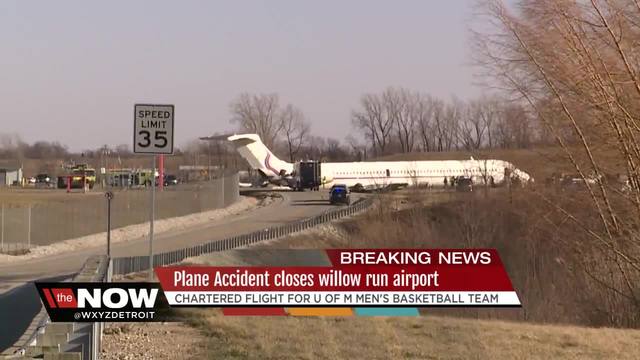 Plane accident closes Willow Run Airport