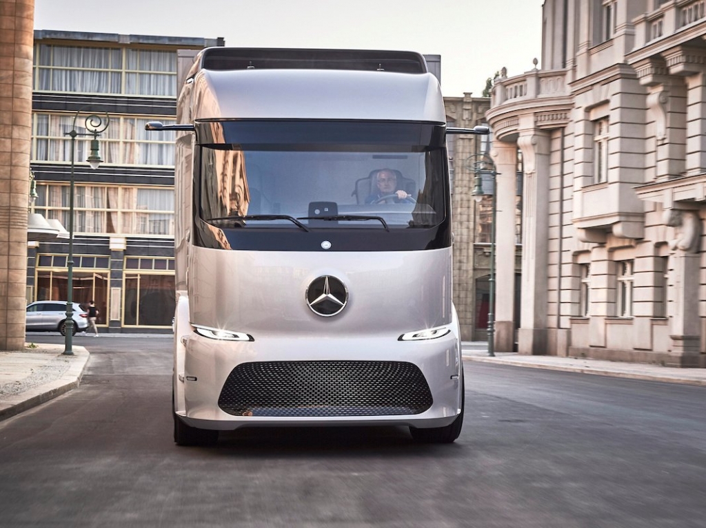 Daimler electric truck