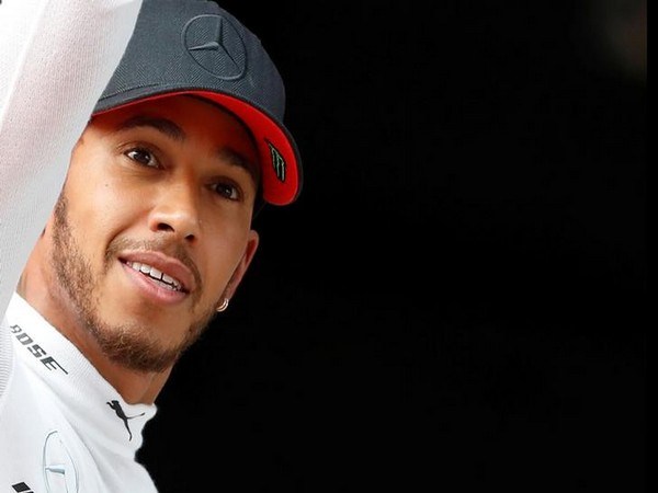 Lewis Hamilton apologises to Mercedes for pit-lane blunder in Bahrain