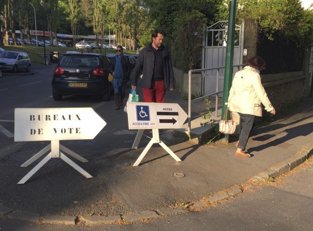 Polling stations open in Paris