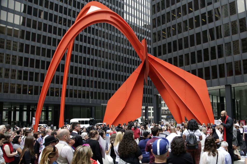 Chicagoans march to Trump Tower to send this message