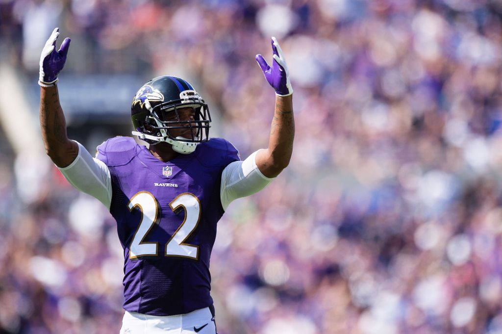 Jimmy Smith scoops up fumble for 47-yard touchdown return