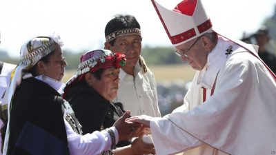 Pope speaks to Chilean divisions, condemns attacks