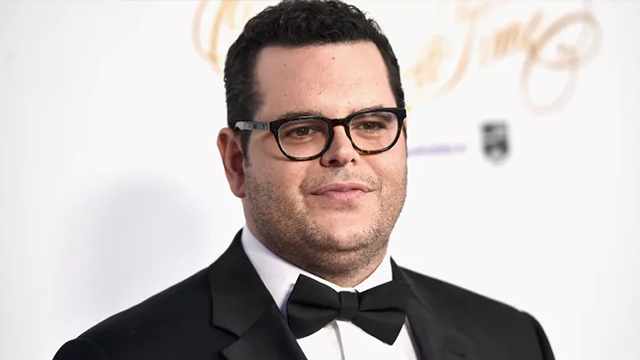 Actor Josh Gad attends the 2016 Children's Hospital Los Angeles'Once Upon a Time Gala at L.A. Live Event Deck