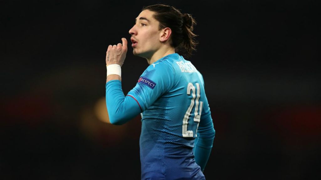 Wenger confirms knee ligament damage for Bellerin