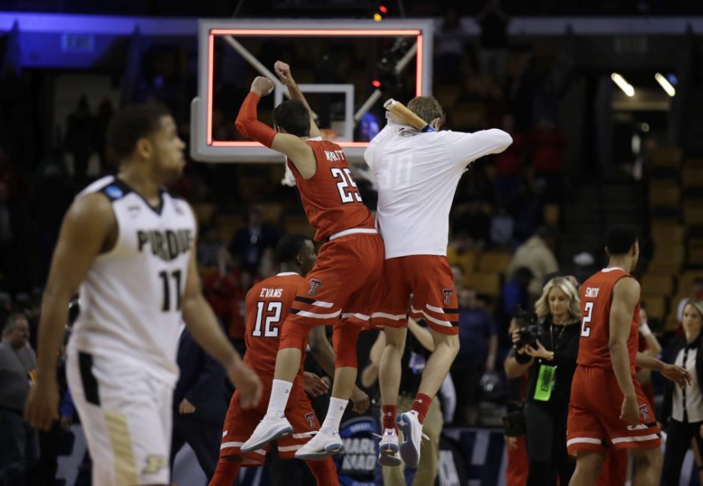 VIDEO: This is the shot that ended Kentucky's season