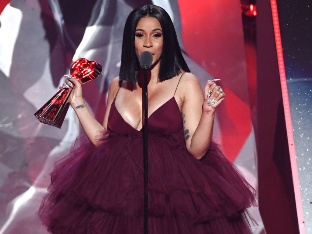 Cardi B confirms pregnancy on stage