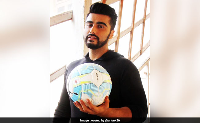 FIFA World Cup 2018 What Ranveer Singh Arjun Kapoor And Abhishek Bachchan Have Posted