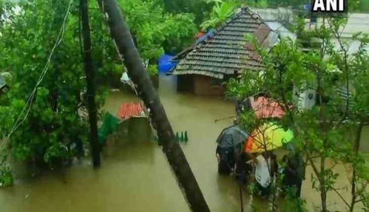 Flooding in southern Indian state kills more than 350, displaces 800,000