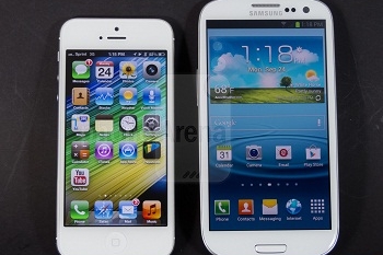 Battle Of Samsung Galaxy S4 Against Apple iPhone 5