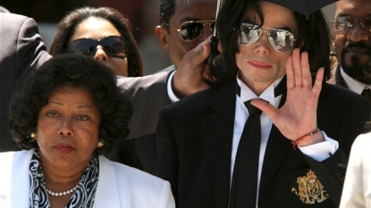 Katherine Jackson Testifies in Courtroom