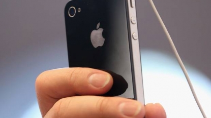 iPhone thief sent phone’s contact to the victim