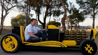 Car entirely made up of Lego, run with speed 12mph