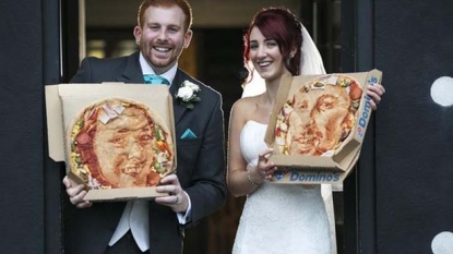 Newlyweds celebrated their wedding with pizzas that looks like their faces