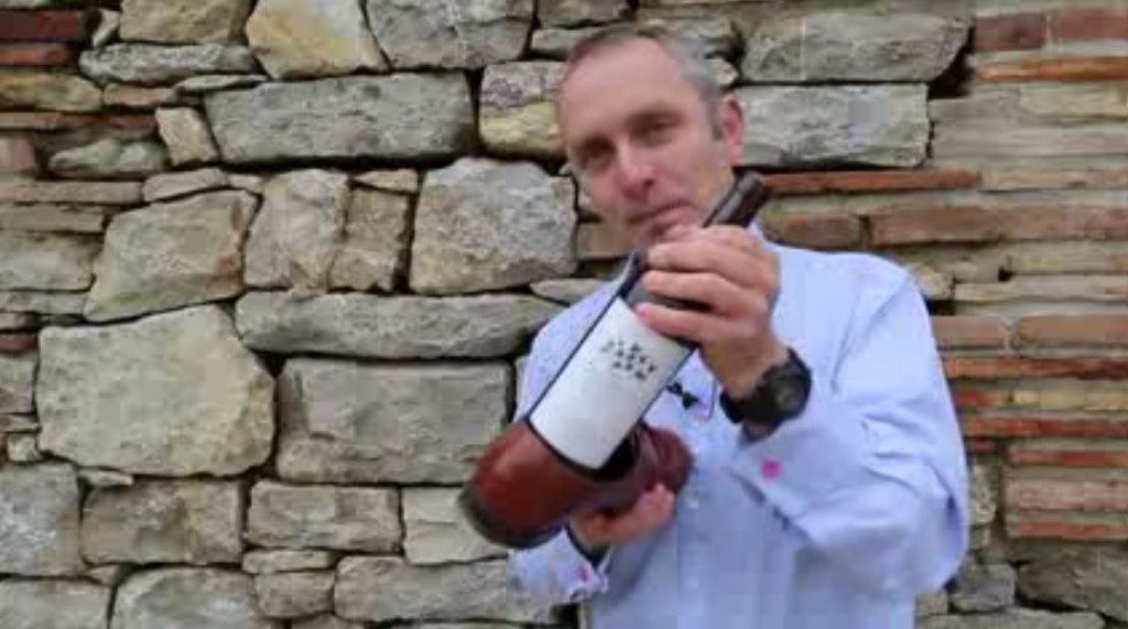 how to open wine bottle with shoes