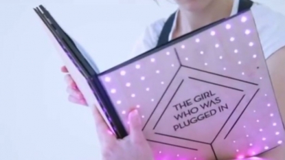 ‘Wearable books’ allow reader to feel the emotions of characters