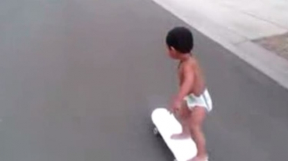 Youngest skateboard rider of the world