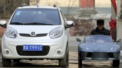 Man built a Mini-Lamborghini in just £500 for his grandson