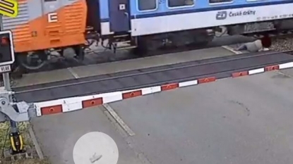 An old man miraculously survived after a train accident