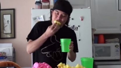 Man breaks the eating most ‘peeps’ record in an incredible challenge