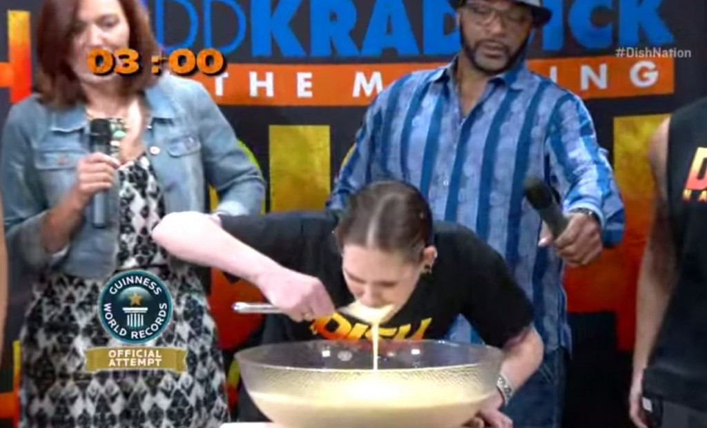 Mom stood with a new world record after eating 12lbs pudding in just 3 minutes