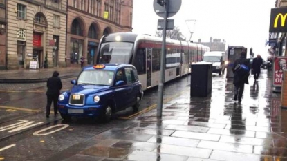 Woman driver blocked the way of a Tram for her McDonalds breakfast