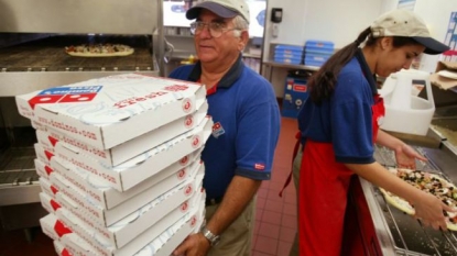 Thief ordered five pizza from dominos to the police station after being arrested