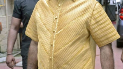 Indian business tycoon designed a shirt purely made up of gold for him