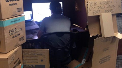 Office worker built an ‘fort at work’ using cardboards to hide from bosses