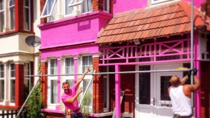 Prankster painted the house of his one mate in pink and yellow spot just to take revenge