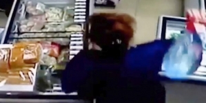 Woman thrown the robbers out of the shop using a water bottle