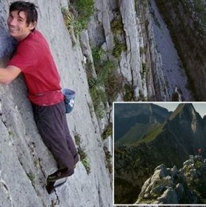 Daredevil became the first person to climb the 2,500ft sheer rock face without any safety