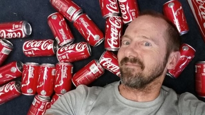 Man gained 2 stones after drinking ten cans of coca cola each day for one month