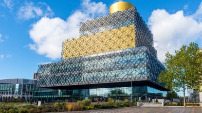 Three people got banned from the library as they were too smelly