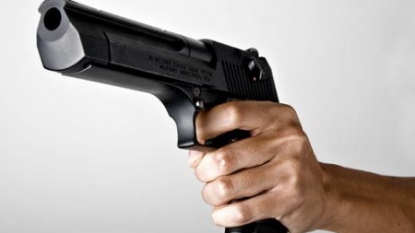 Woman tries to rob a bank using a TOY GUN