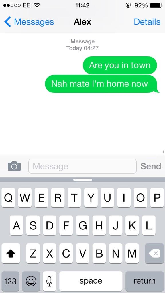 Man was so drunk that he replied his own text in mobile