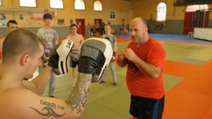 Meet a man who punches more than ten times in a second