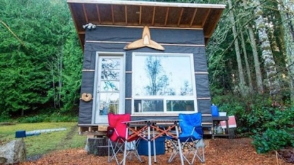 Man built a house using recycled material and it cost around $500