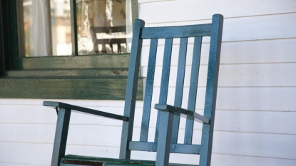 Woman of 91 fined for $148 because of her noisy rocking chair