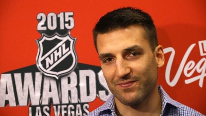 Bergeron presented with Selke Trophy once again