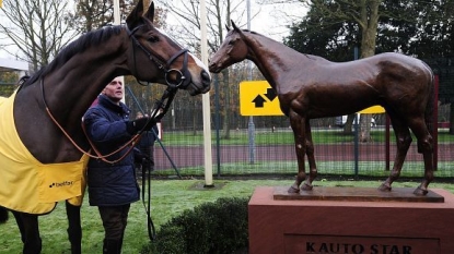 Kauto Star, one of Britain’s greatest racehorses, dies