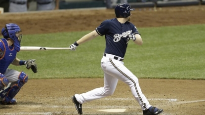 Brewers win series opener