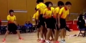 Schoolboys takes an amazing move by skipping around 200 times in a minute