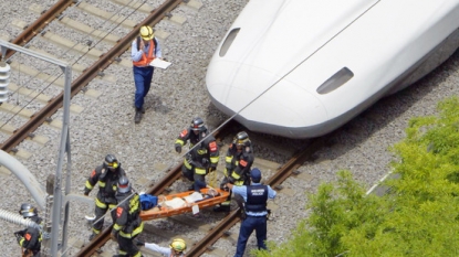 2 dead after man sets self on fire on Japan train