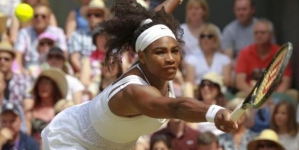 Serena Slam: Williams beats Muguruza to win Wimbledon for 4th straight Grand